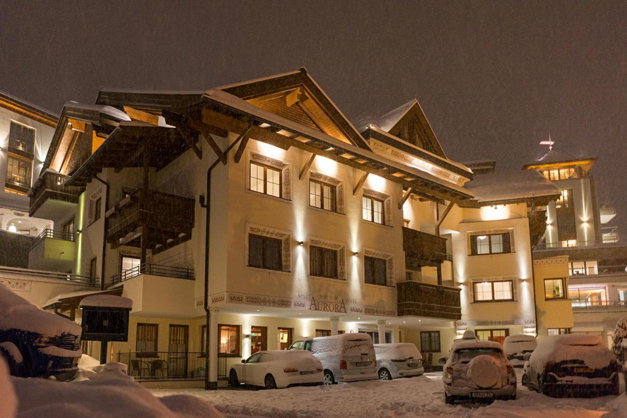 Apart-Hotel Aurora Fiss Exteriör bild